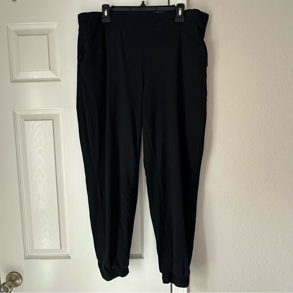 Athleta Charcoal Gray Jogger Pants